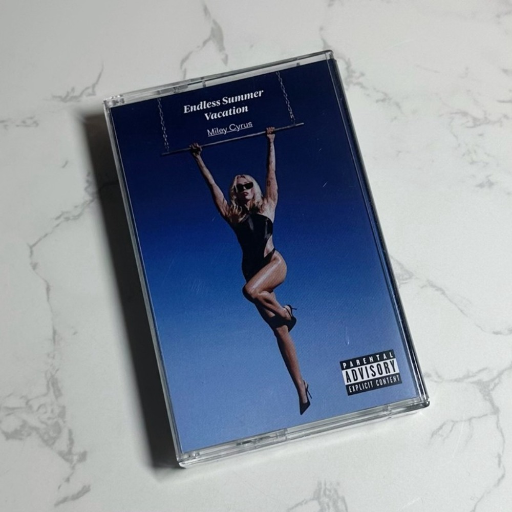 Miley Cyrus Cassette Tape | En - Audio And Music บทวิจารณ์และราคา